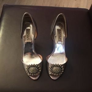 Badgley Mischka 6M Champagne pump
